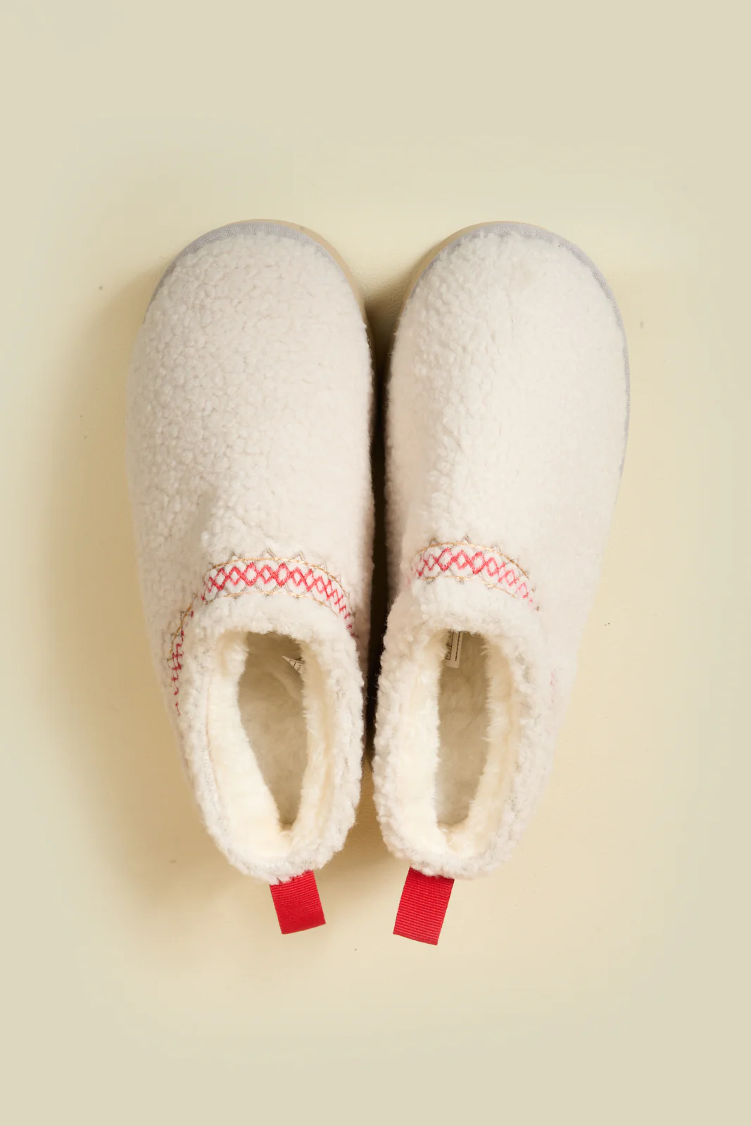 Smaibulun Ugg | Shepherd Tasman Platform Bootie - White - Image 13