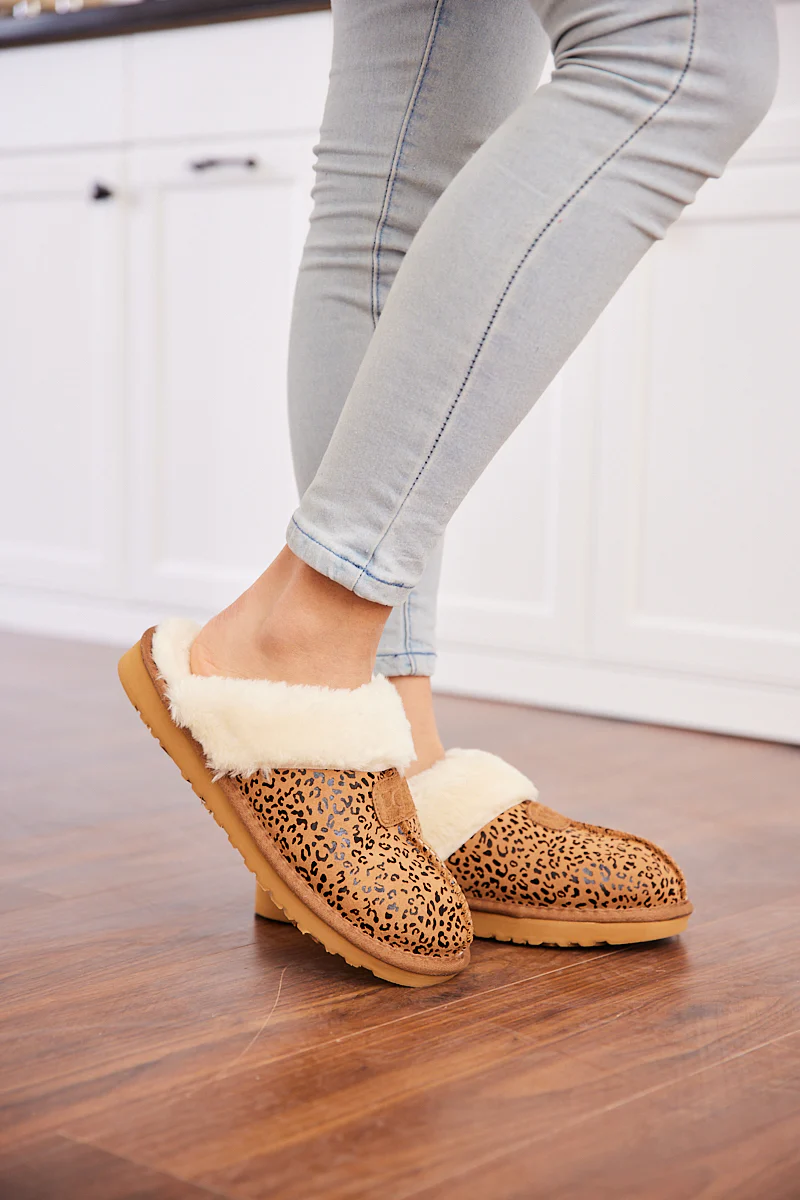 SMAIBULUN Ugg | Stefanie Leopard Faux Fur Slipper - Image 4
