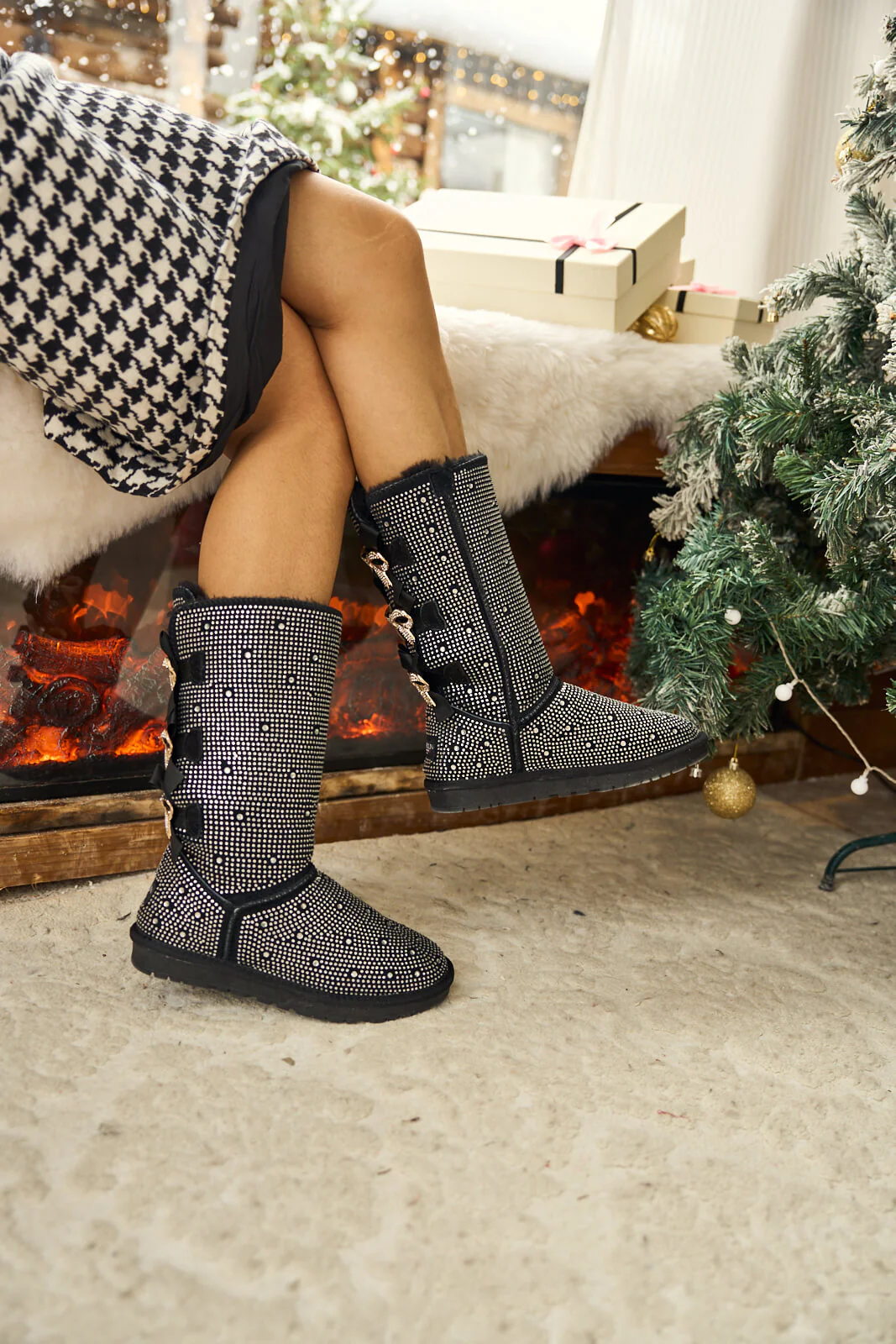 SMAIBULUN Ugg | Swifties Diamond Stage Ribbon Bows Suede Boots - black - Image 9