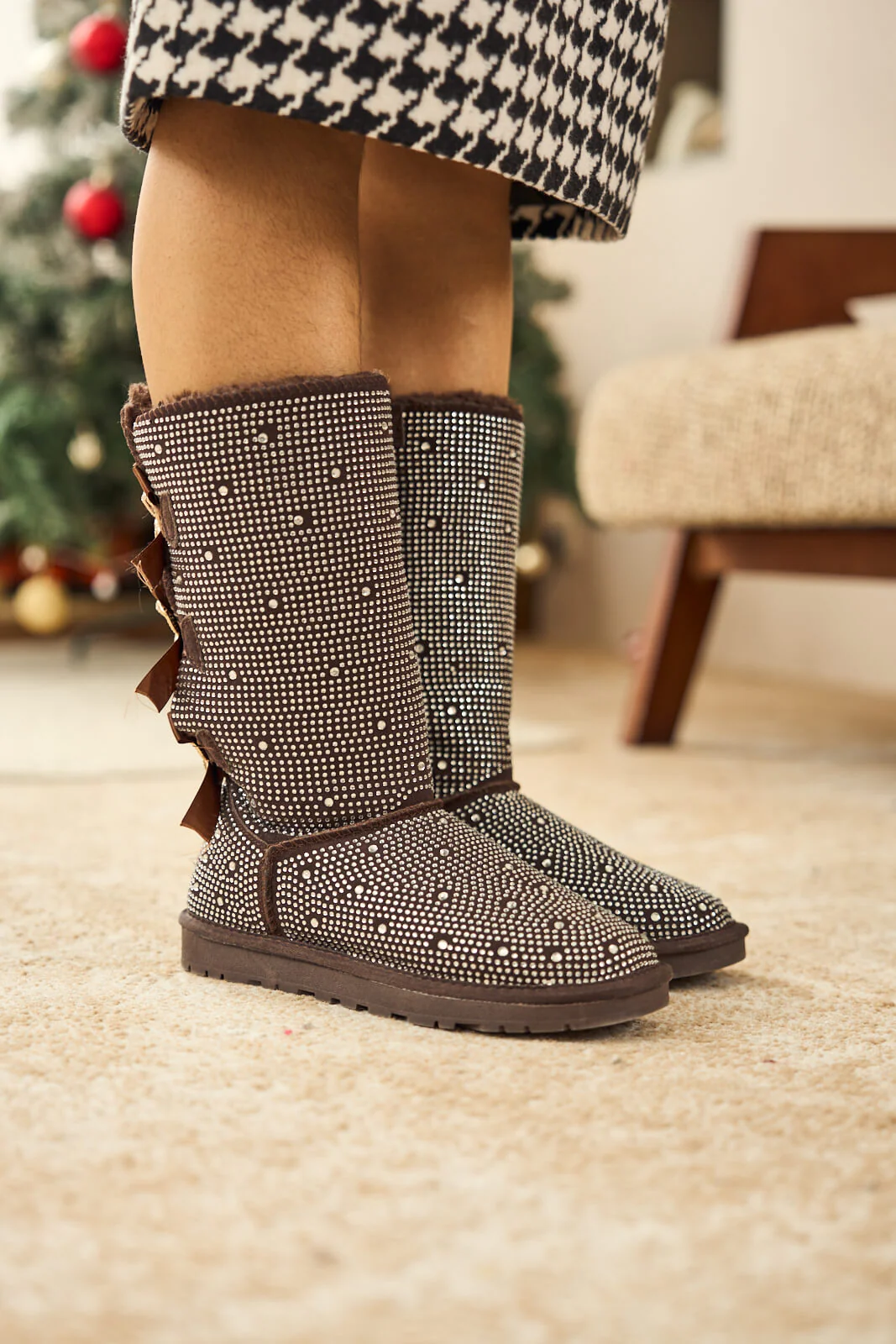 SMAIBULUN Ugg | Swifties Diamond Stage Ribbon Bows Suede Boots - brown - Image 5