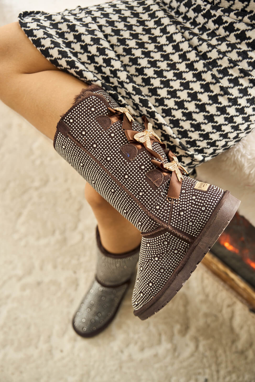 SMAIBULUN Ugg | Swifties Diamond Stage Ribbon Bows Suede Boots - brown - Image 7
