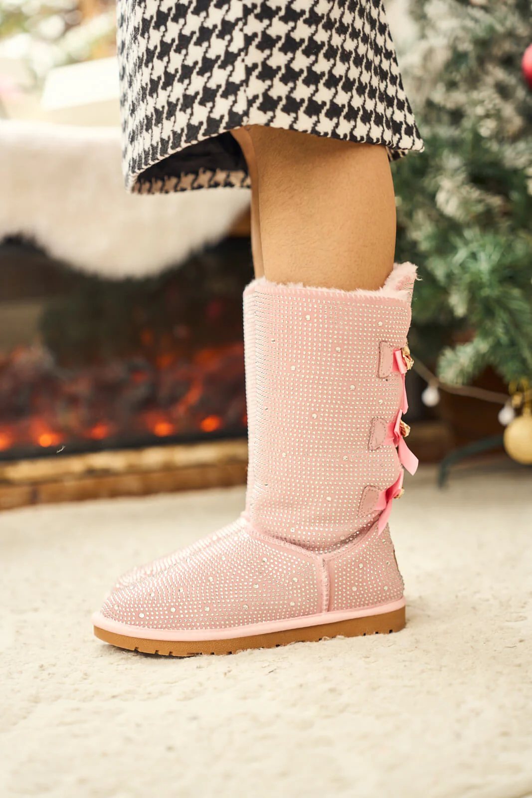 SMAIBULUN Ugg | Swifties Diamond Stage Ribbon Bows Suede Boots - pink - Image 5