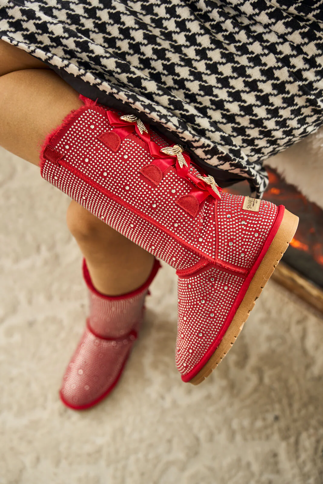 SMAIBULUN Ugg | Swifties Diamond Stage Ribbon Bows Suede Boots - red - Image 2