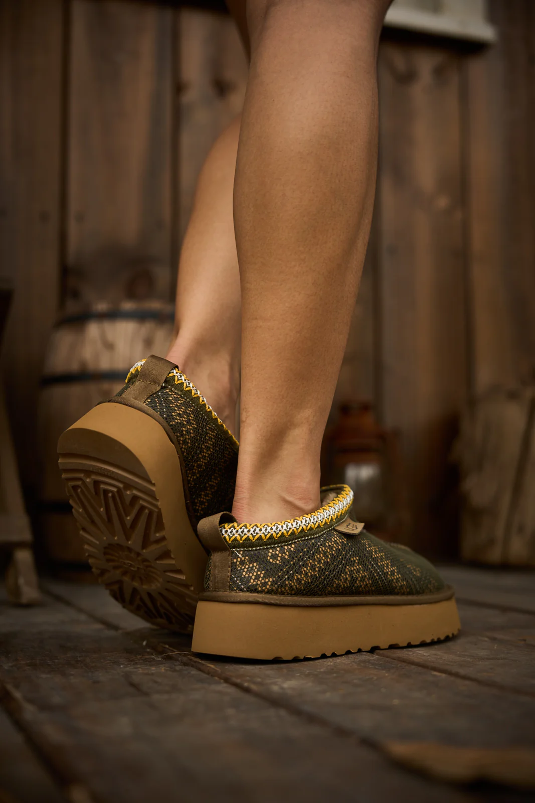 Smaibulun Ugg | Tasman in Labyrinth Platform Bootie - Olive - Image 5