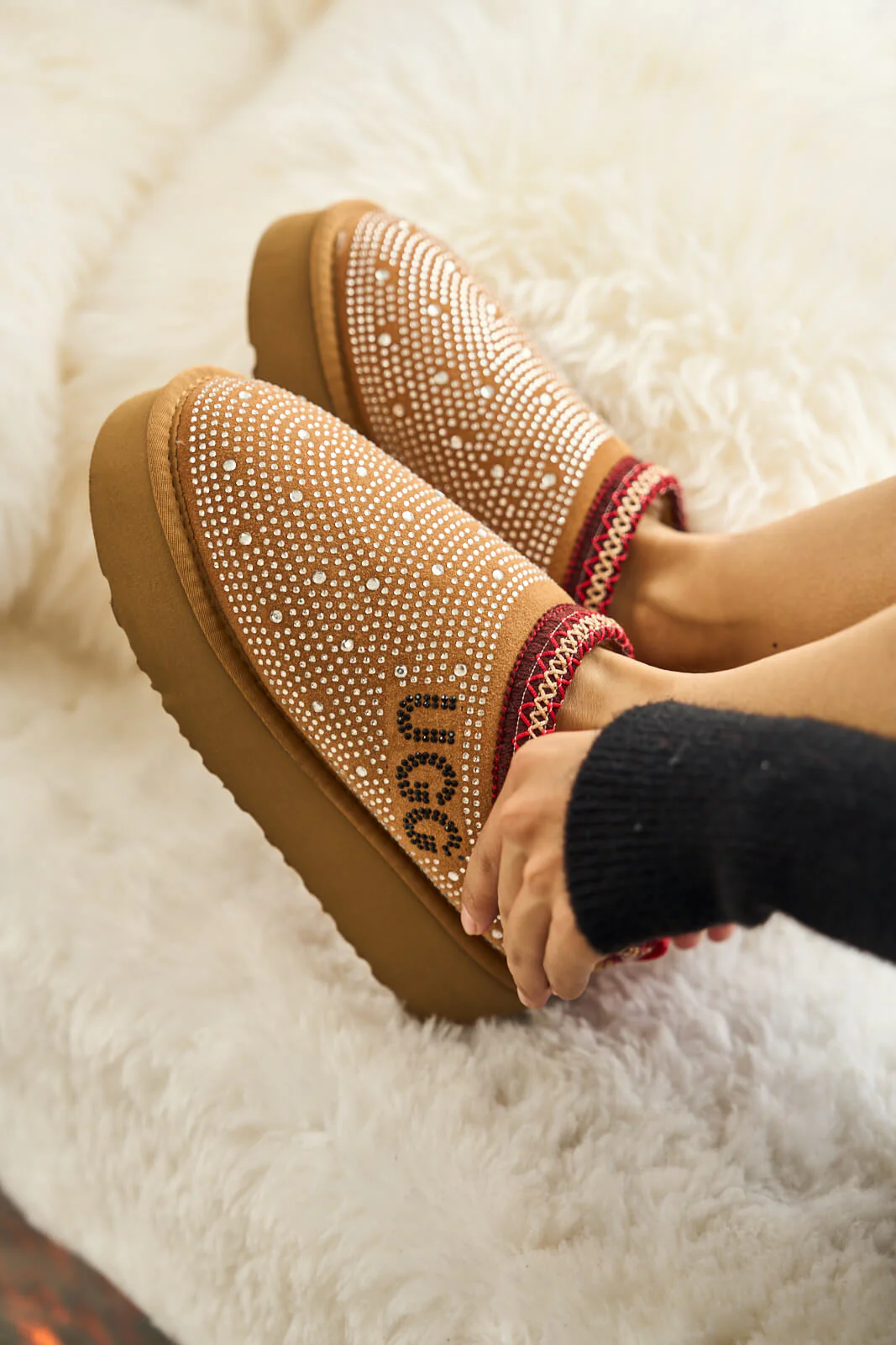 Smaibulun Ugg | Tassie Swifty Diamond Platform Boot - chestnut - Image 8