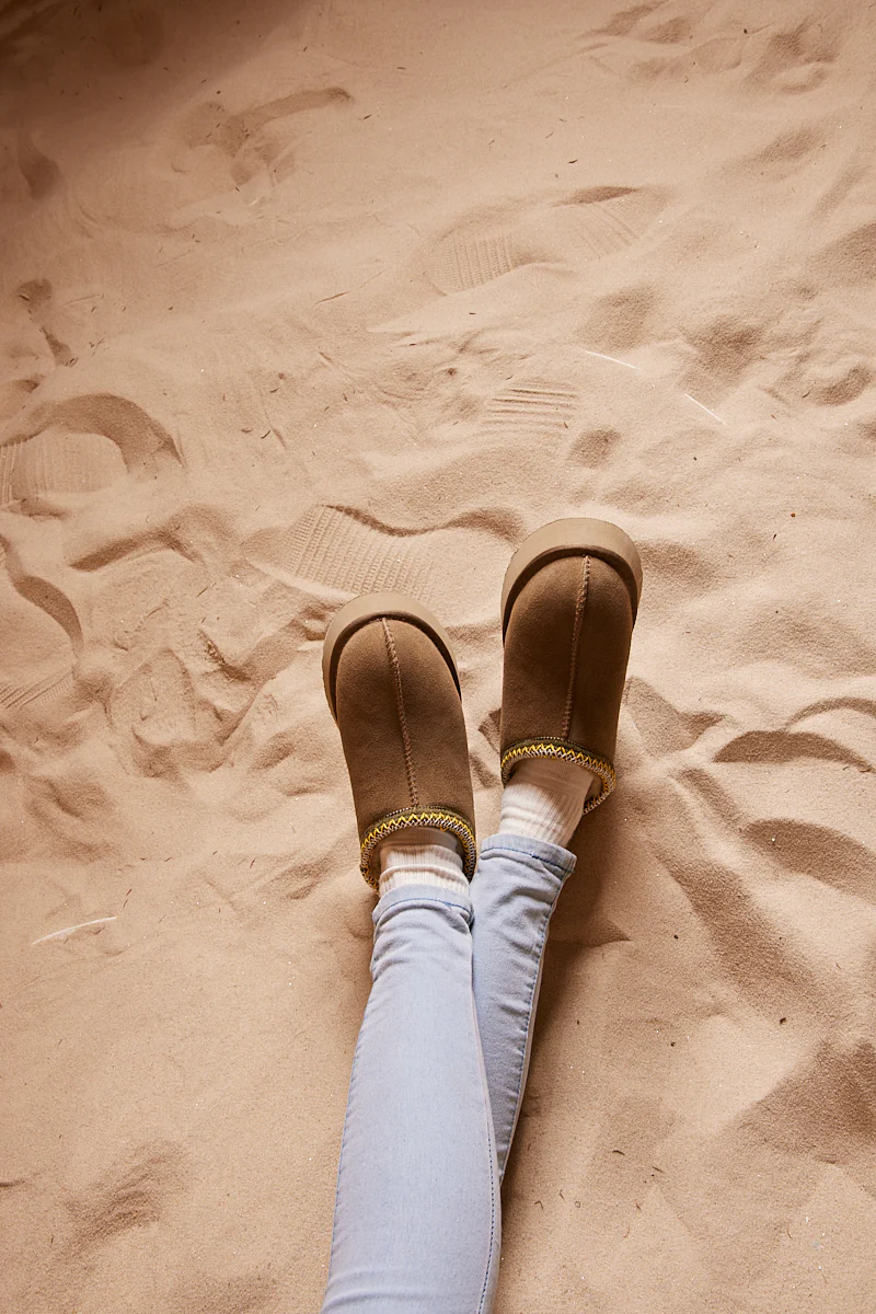 Smaibulun Ugg | Tassie X Tasman Platform Slipper Boot - Olive - Image 8