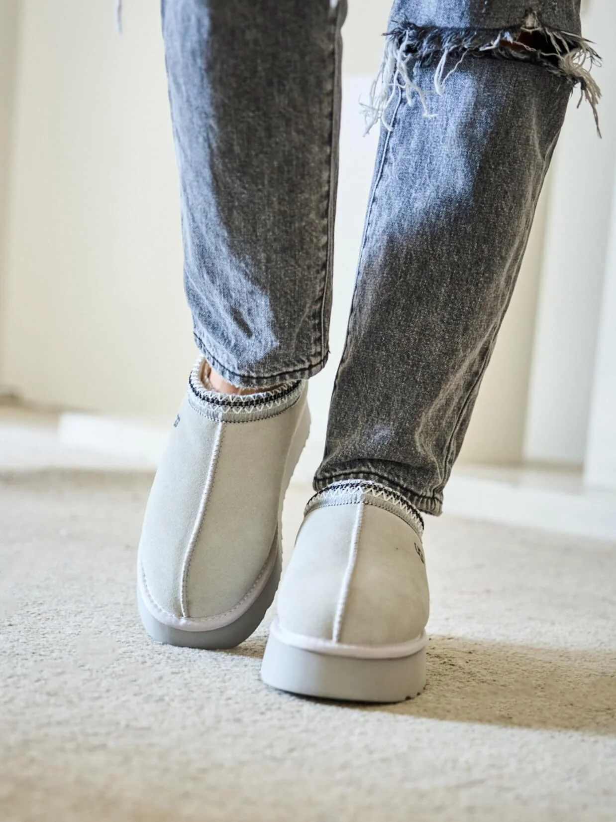 Smaibulun Ugg | Tassie X Tasman Platform Slipper Boot - pale - Image 2