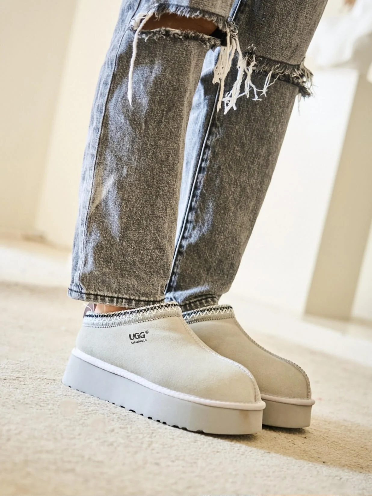 Smaibulun Ugg | Tassie X Tasman Platform Slipper Boot - pale - Image 3