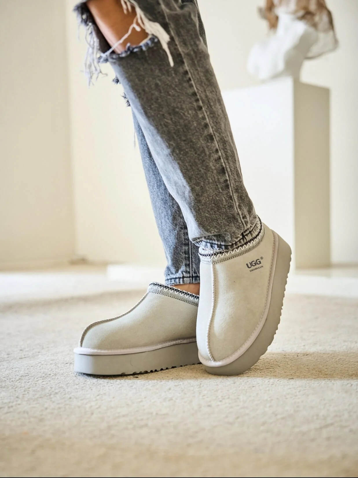 Smaibulun Ugg | Tassie X Tasman Platform Slipper Boot - pale - Image 6