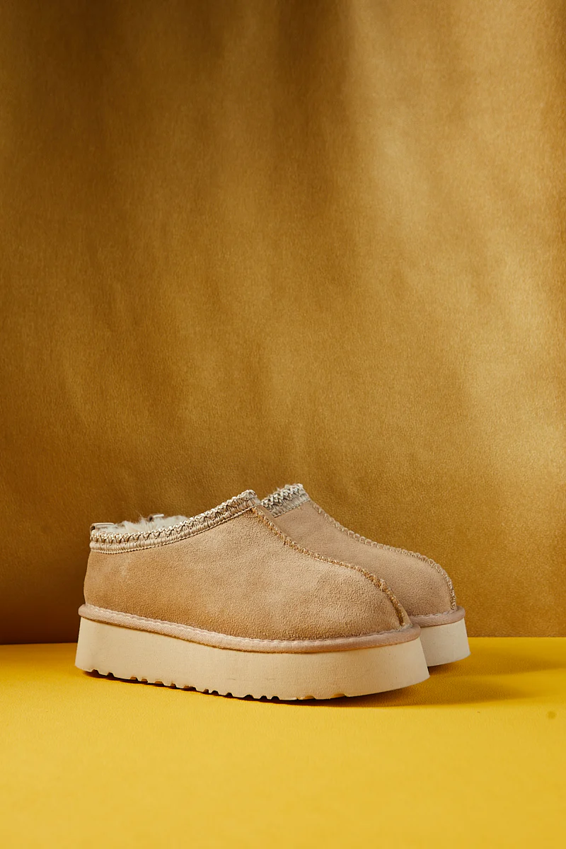 Smaibulun Ugg | Tassie X Tasman Platform Slipper Boot - Sand - Image 10