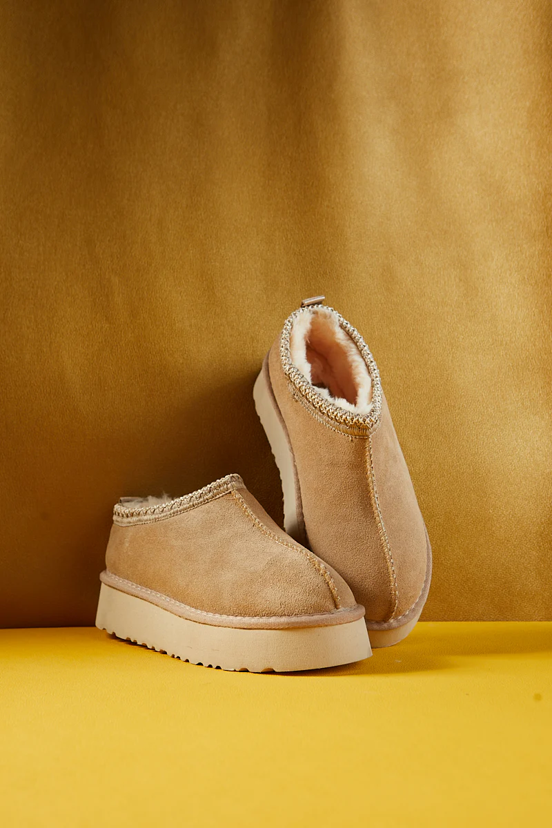 Smaibulun Ugg | Tassie X Tasman Platform Slipper Boot - Sand - Image 9