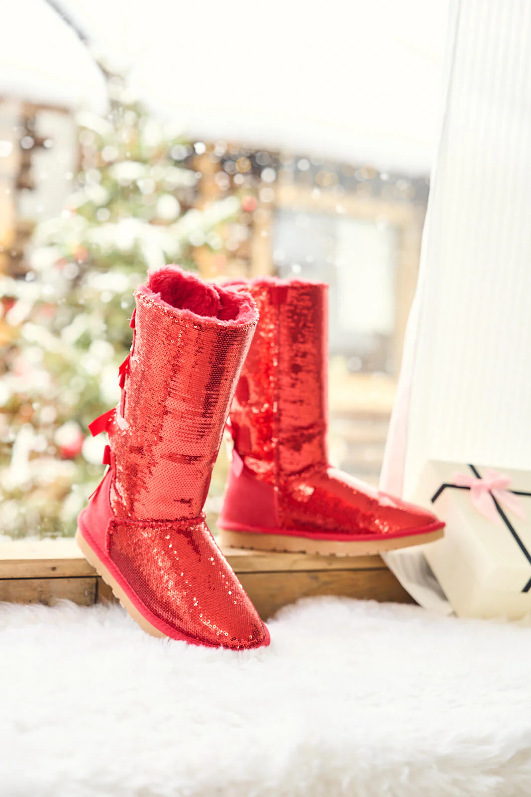 SMAIBULUN Ugg | Tay Swift Celebration Rhinestone Bailey Bow Sequin Boots - Red - Image 9