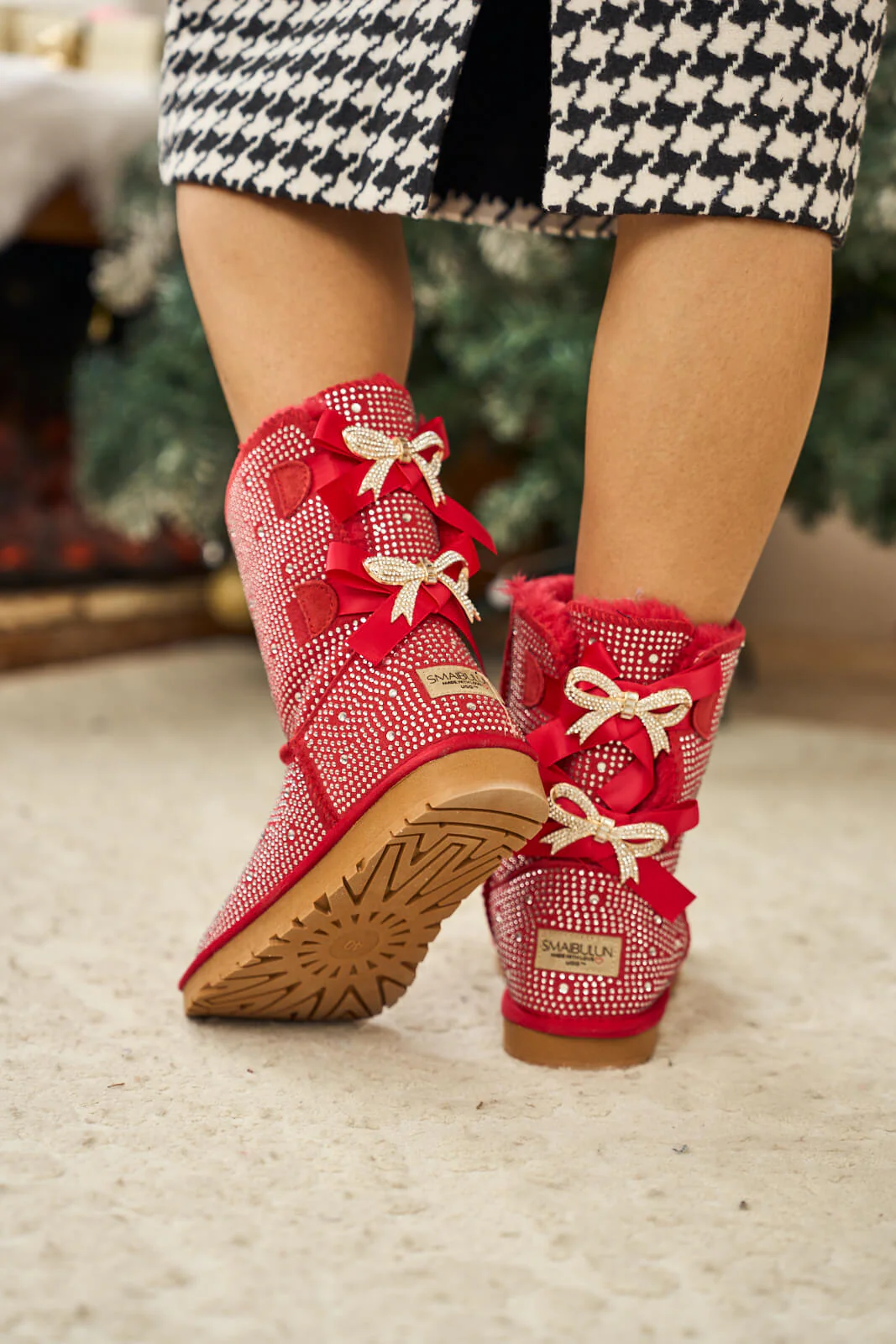 SMAIBULUN Ugg | Tay Tay Shine On Stage Diamond Bows Suede Boots - red - Image 6