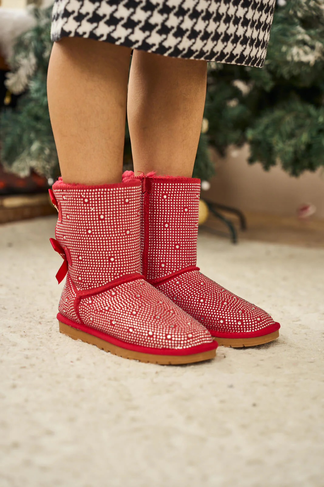 SMAIBULUN Ugg | Tay Tay Shine On Stage Diamond Bows Suede Boots - red - Image 8