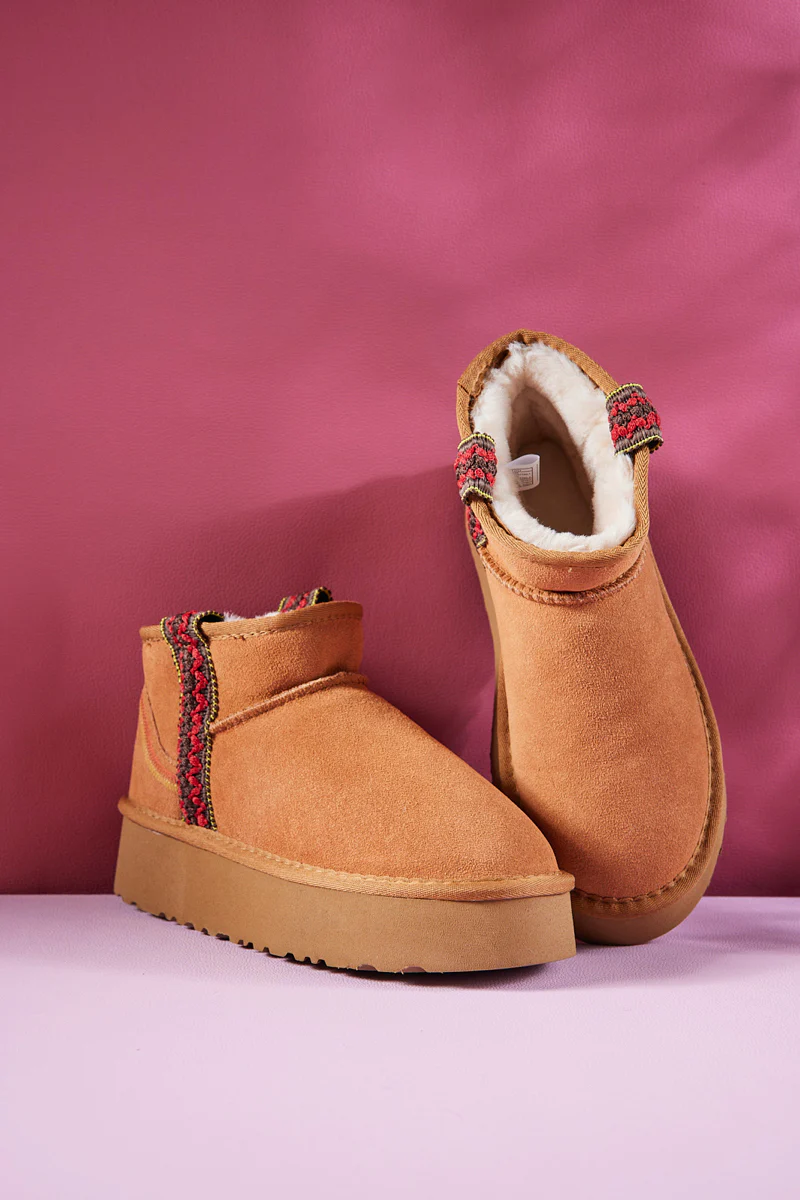 Smaibulun Ugg | Tazz Platform Low Ankle Boot - Chestnut - Image 9