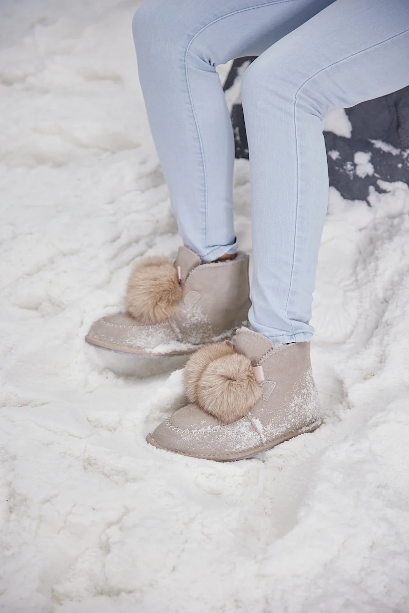 SMAIBULUN Ugg | Teddy Faux Fur Balls Suede Boot - Grey - Image 9