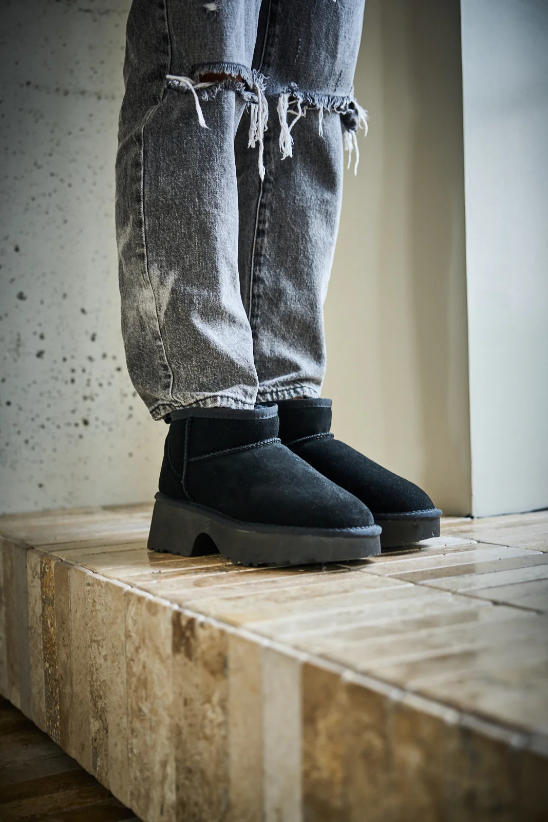SMAIBULUN Ugg | Ultimate Platform Ankle Boots - black - Image 3
