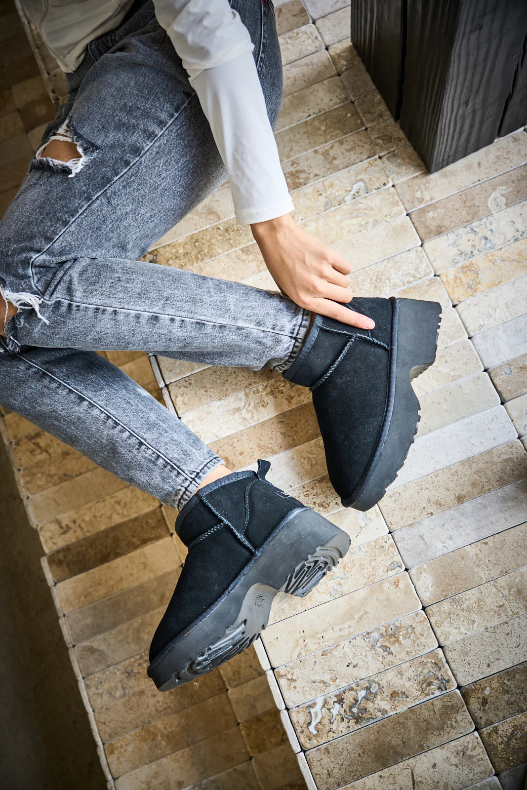 SMAIBULUN Ugg | Ultimate Platform Ankle Boots - black - Image 6