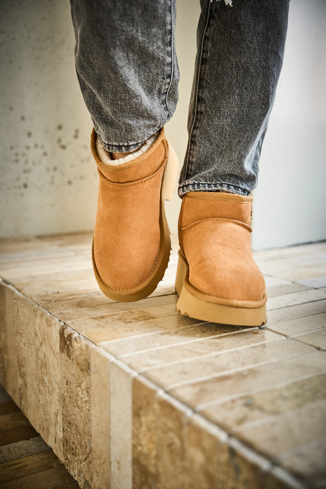 SMAIBULUN Ugg | Ultimate Platform Ankle Boots - chestnut - Image 2