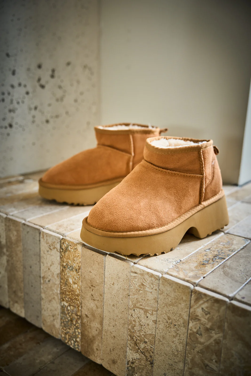 SMAIBULUN Ugg | Ultimate Platform Ankle Boots - chestnut - Image 9