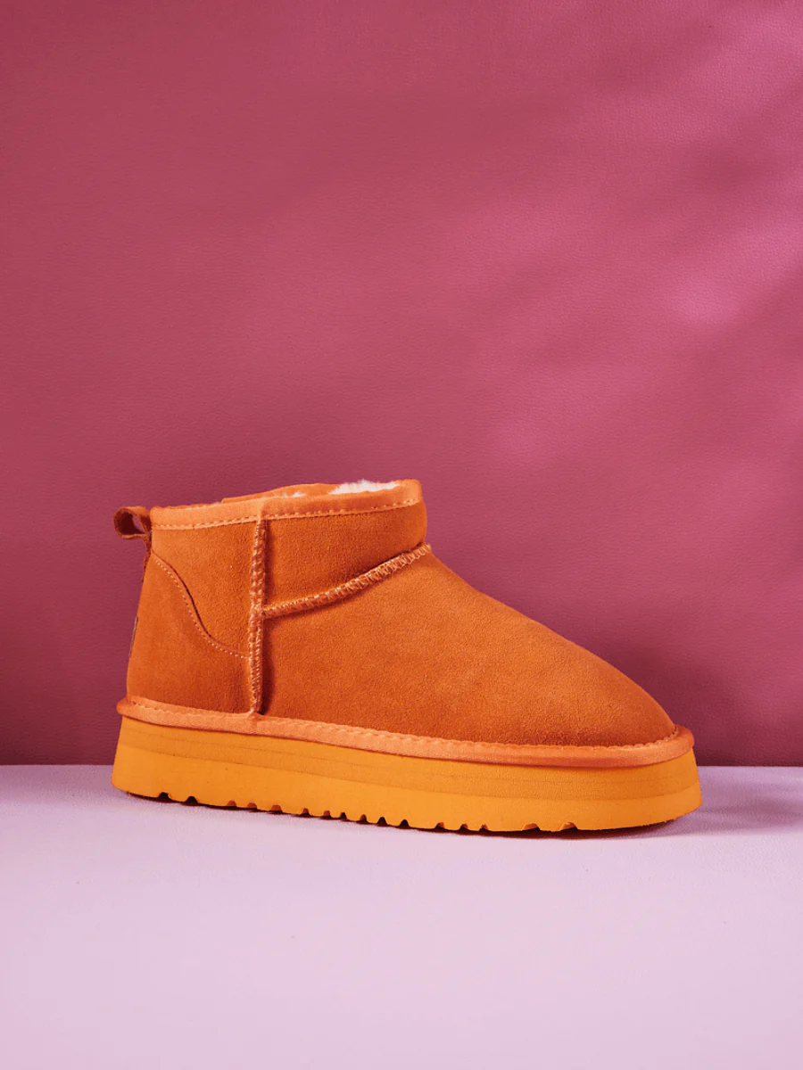 Smaibulun Ugg | Ultra Mini Platform Low Ankle Boot - Cheddar - Image 9