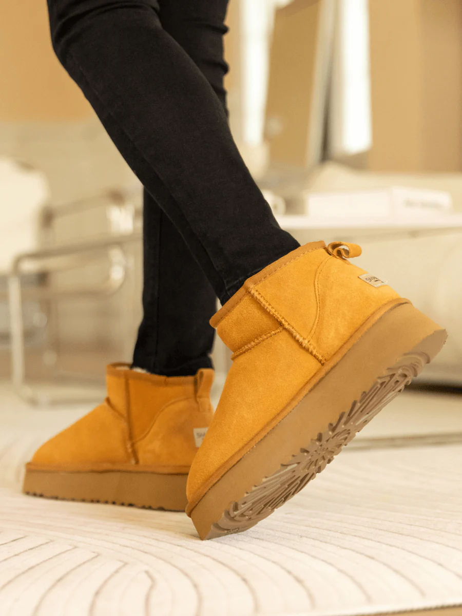 Smaibulun Ugg | Ultra Mini Platform Low Ankle Boot - Chestnut - Image 4