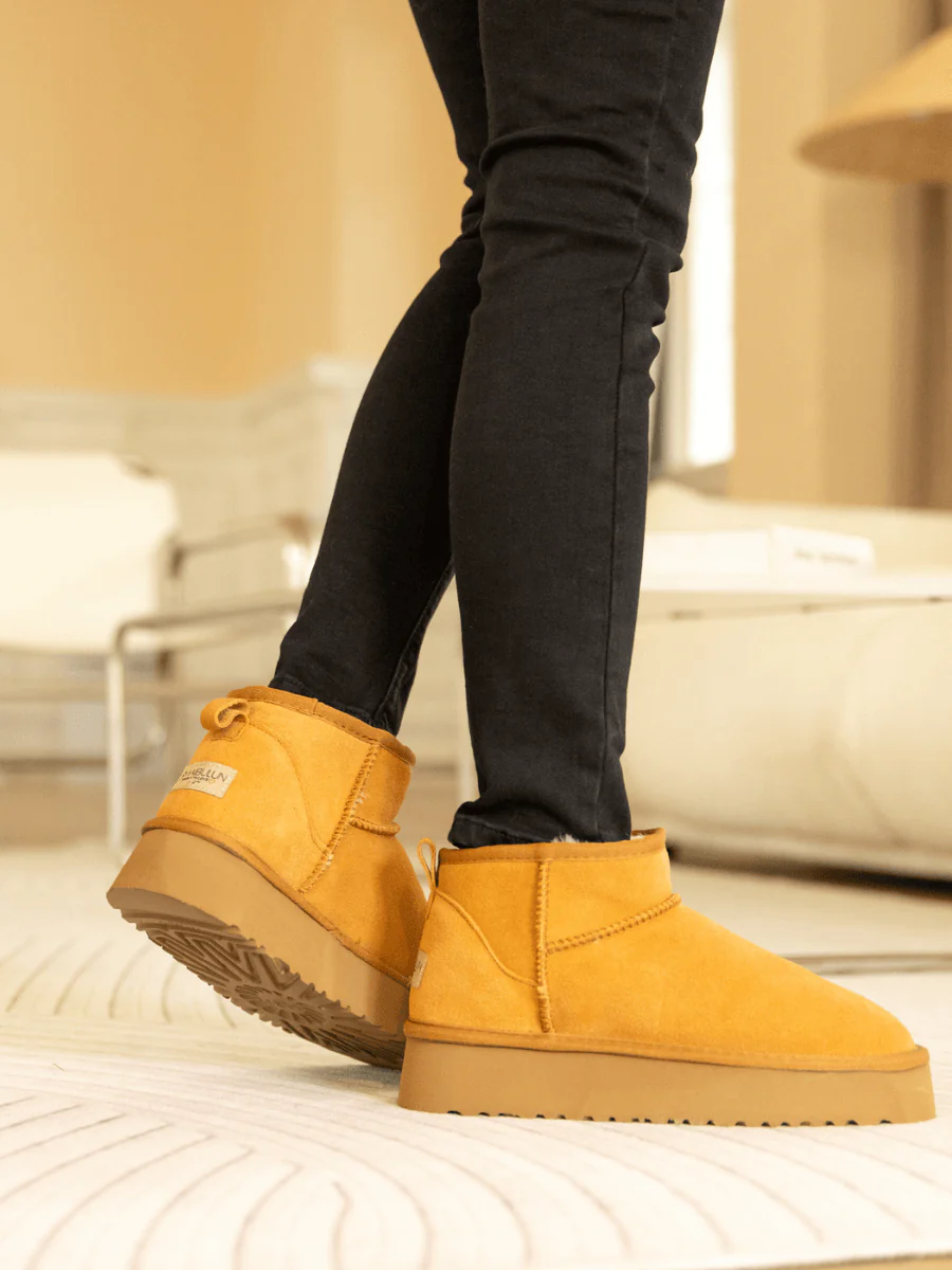 Smaibulun Ugg | Ultra Mini Platform Low Ankle Boot - Chestnut - Image 6
