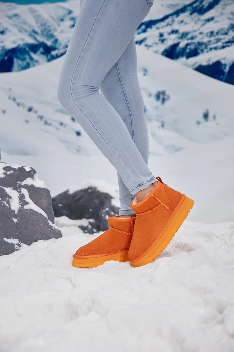Smaibulun Ugg | Ultra Mini Platform Low Ankle Boot - Orange - Image 6