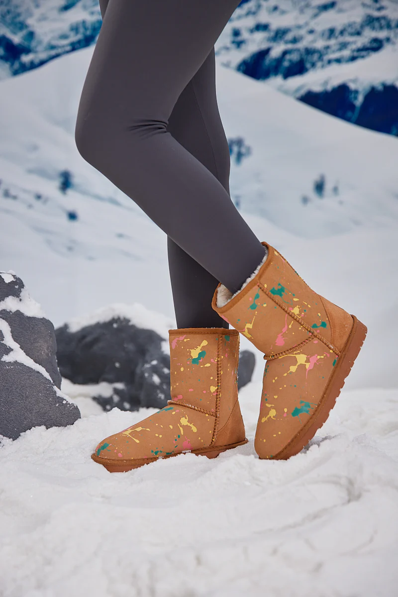 Smaibulun Ugg | Valerie Graffiti Patterned Shearling Boots - Chestnut - Image 7