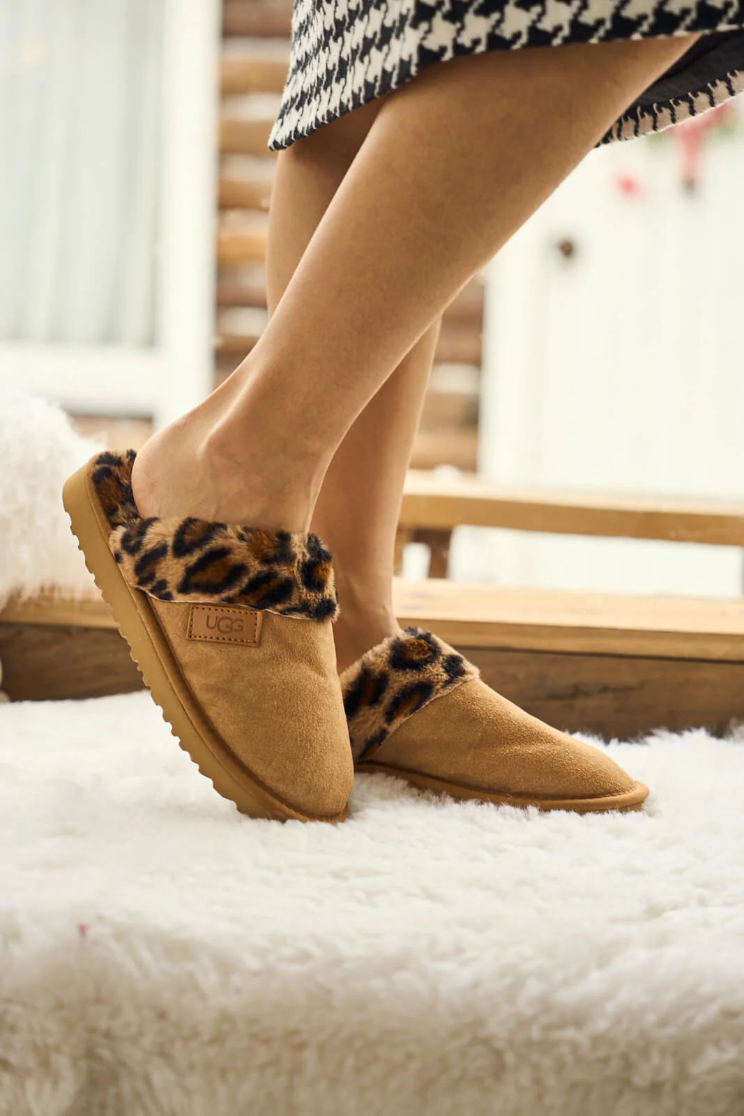 SMAIBULUN Ugg | Wild Whisper Animal Wool Lined Slipper - chestnut - Image 2