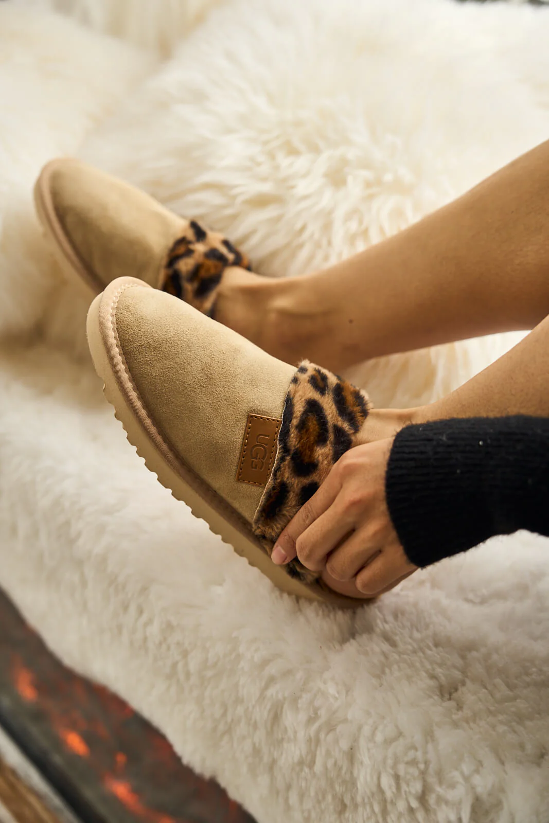 SMAIBULUN Ugg | Wild Whisper Animal Wool Lined Slipper - sand - Image 3