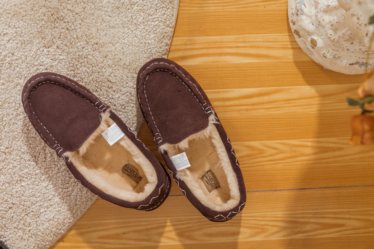SMAIBULUN Ugg | WOOL LINED SUEDE MOCCASIN SLIPPER - BROWN - Image 10
