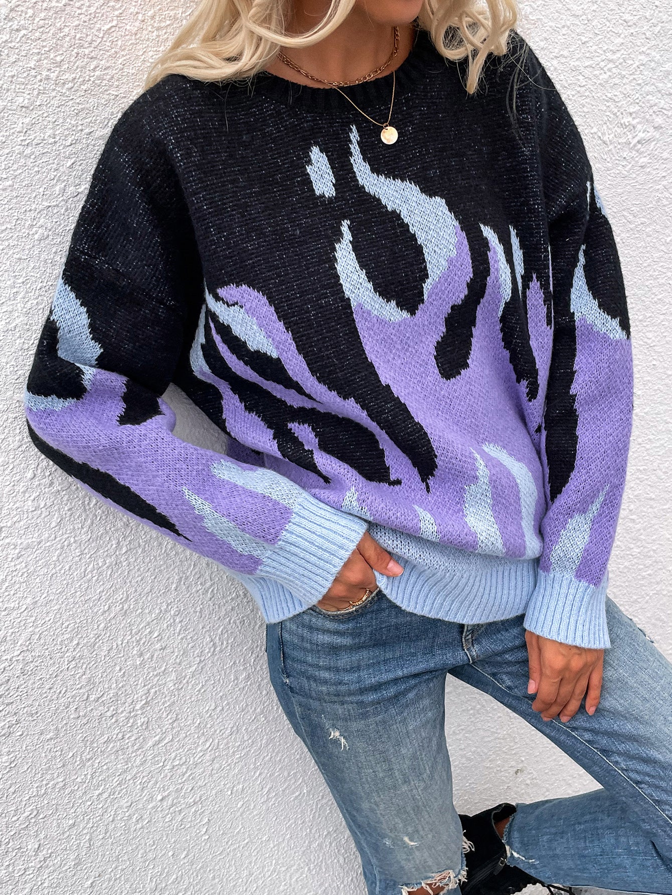 Smaibulun | Violet Flame Black Knit Sweater - Image 3