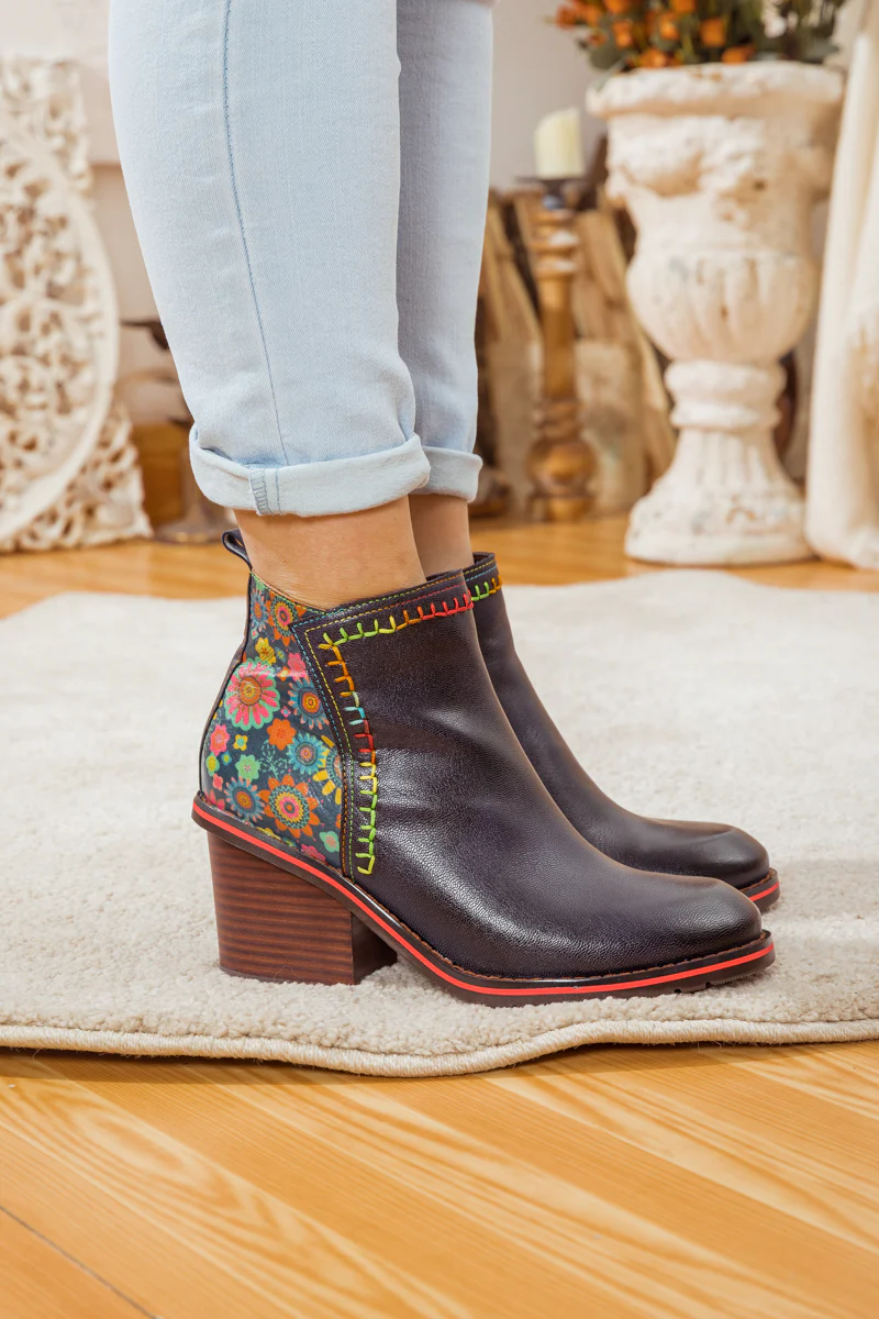 SOFFIA | ABSTRACT BLOCK HEEL LEATHER ANKLE BOOT - Image 4
