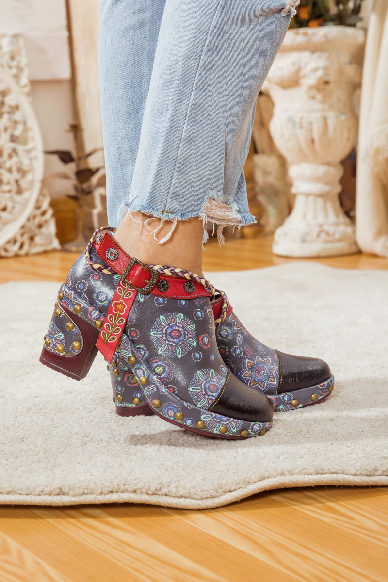 SOFFIA | ABSTRACT LEATHER LOW ANKLE BOOTIE - Image 6