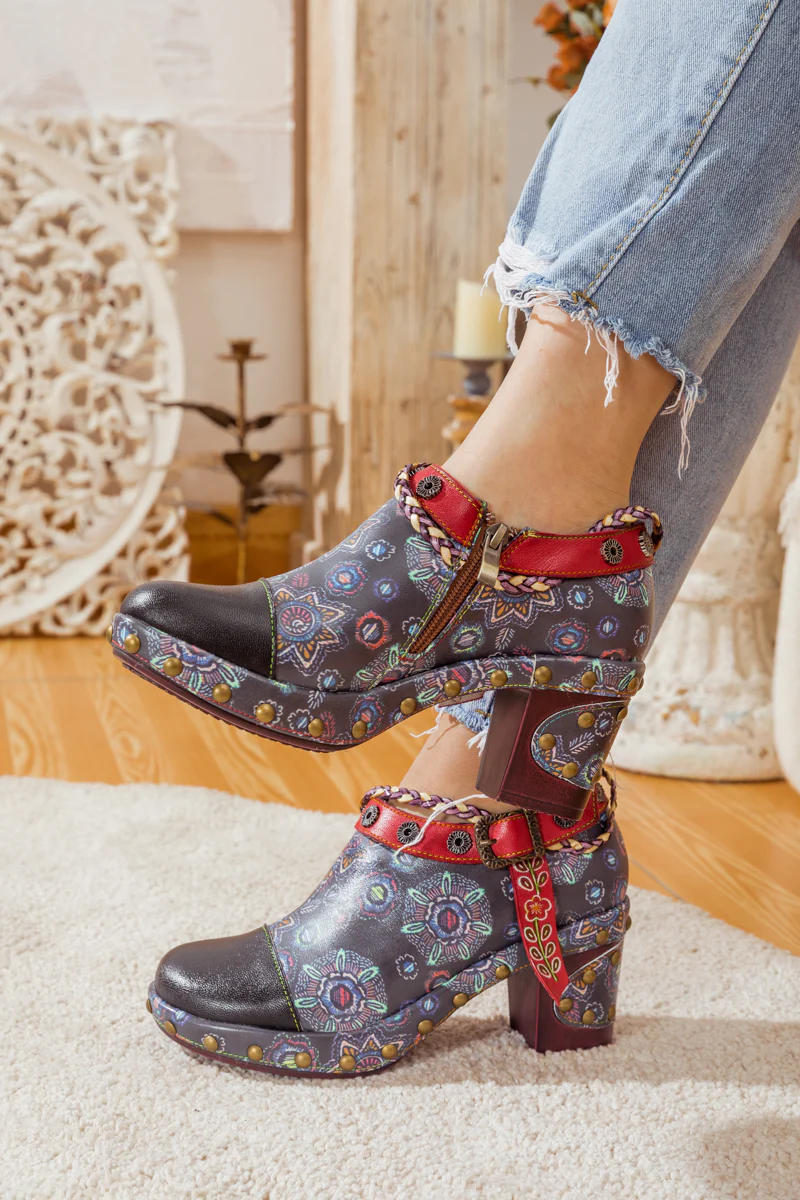 SOFFIA | ABSTRACT LEATHER LOW ANKLE BOOTIE - Image 9