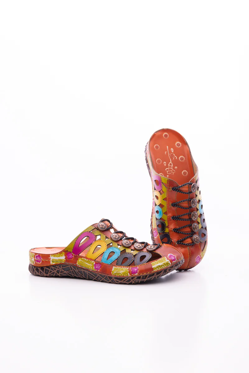 SOFFIA | ANNADALE CUT-OUT FLORAL LEATHER SANDAL - Image 10