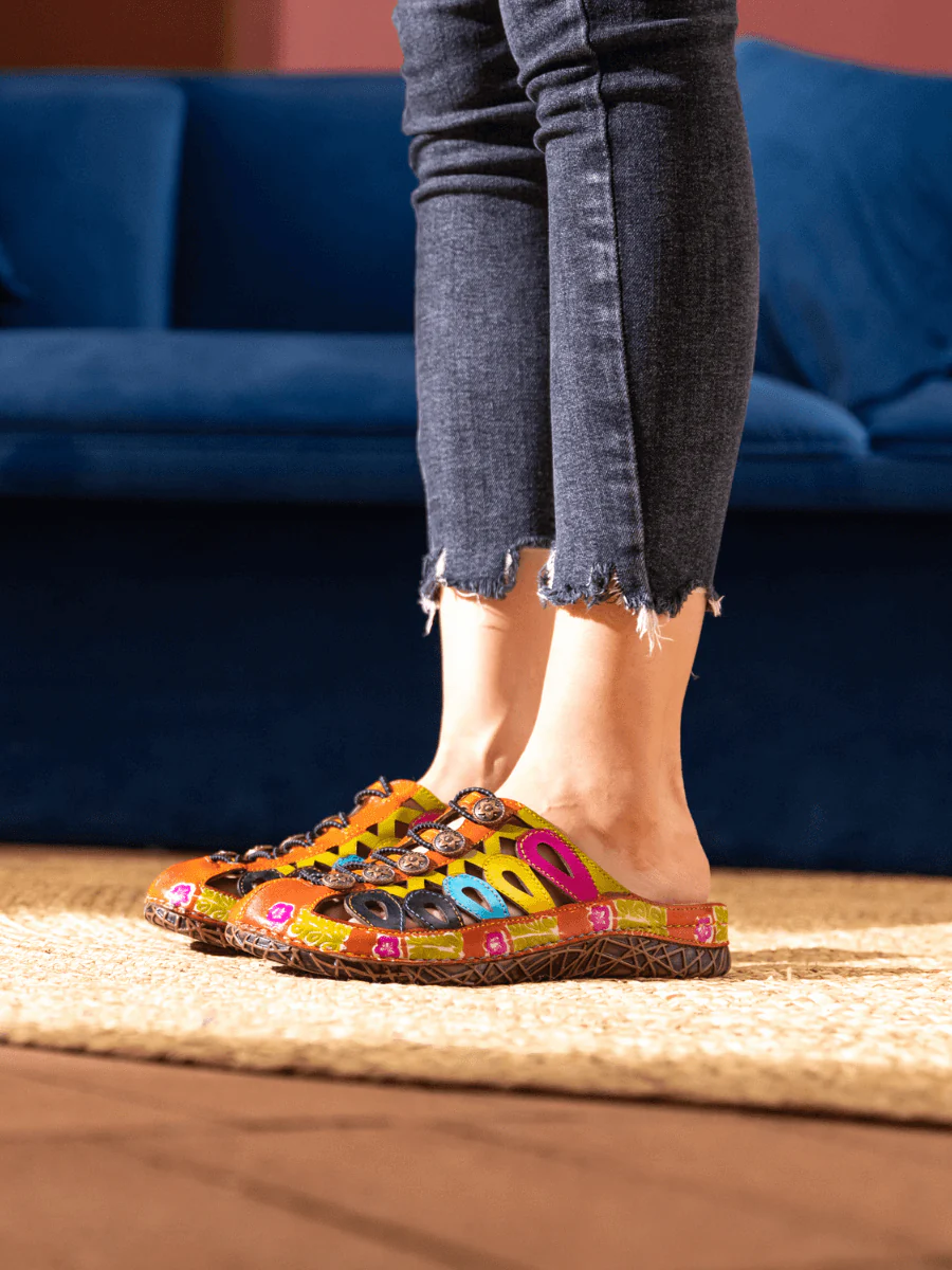 SOFFIA | ANNADALE CUT-OUT FLORAL LEATHER SANDAL - Image 3