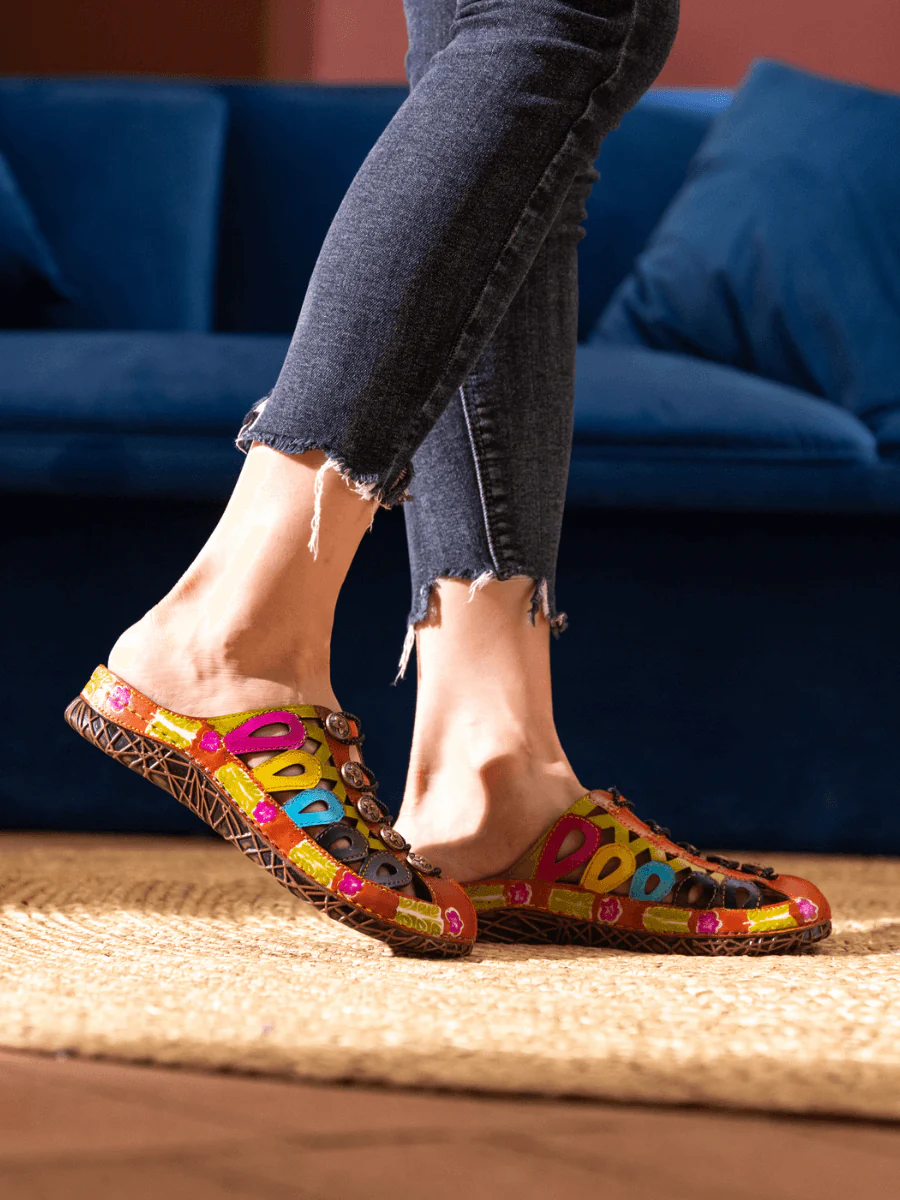 SOFFIA | ANNADALE CUT-OUT FLORAL LEATHER SANDAL - Image 7