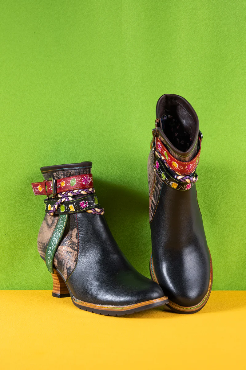 Soffia | Around Courtyard Leather Ankle Bootie - Image 9