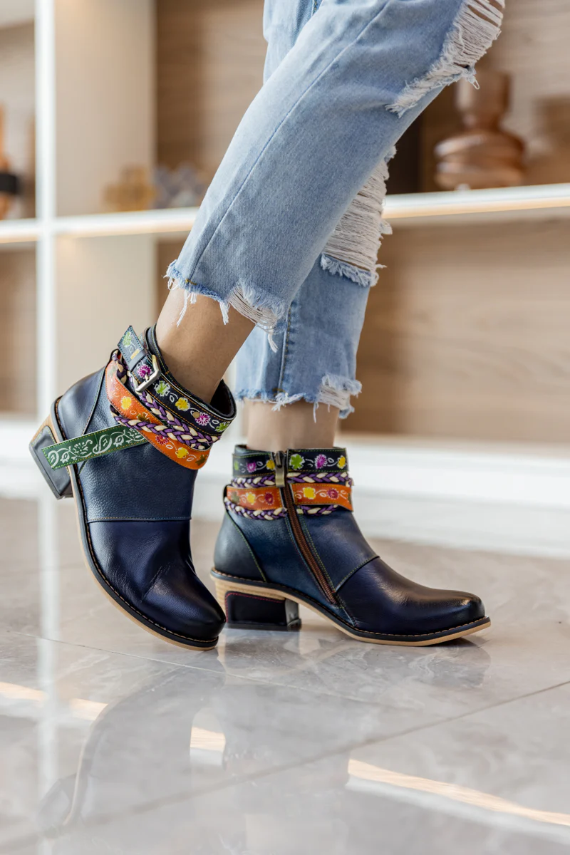 Soffia | Barry Western Leather Ankle Bootie - Image 3