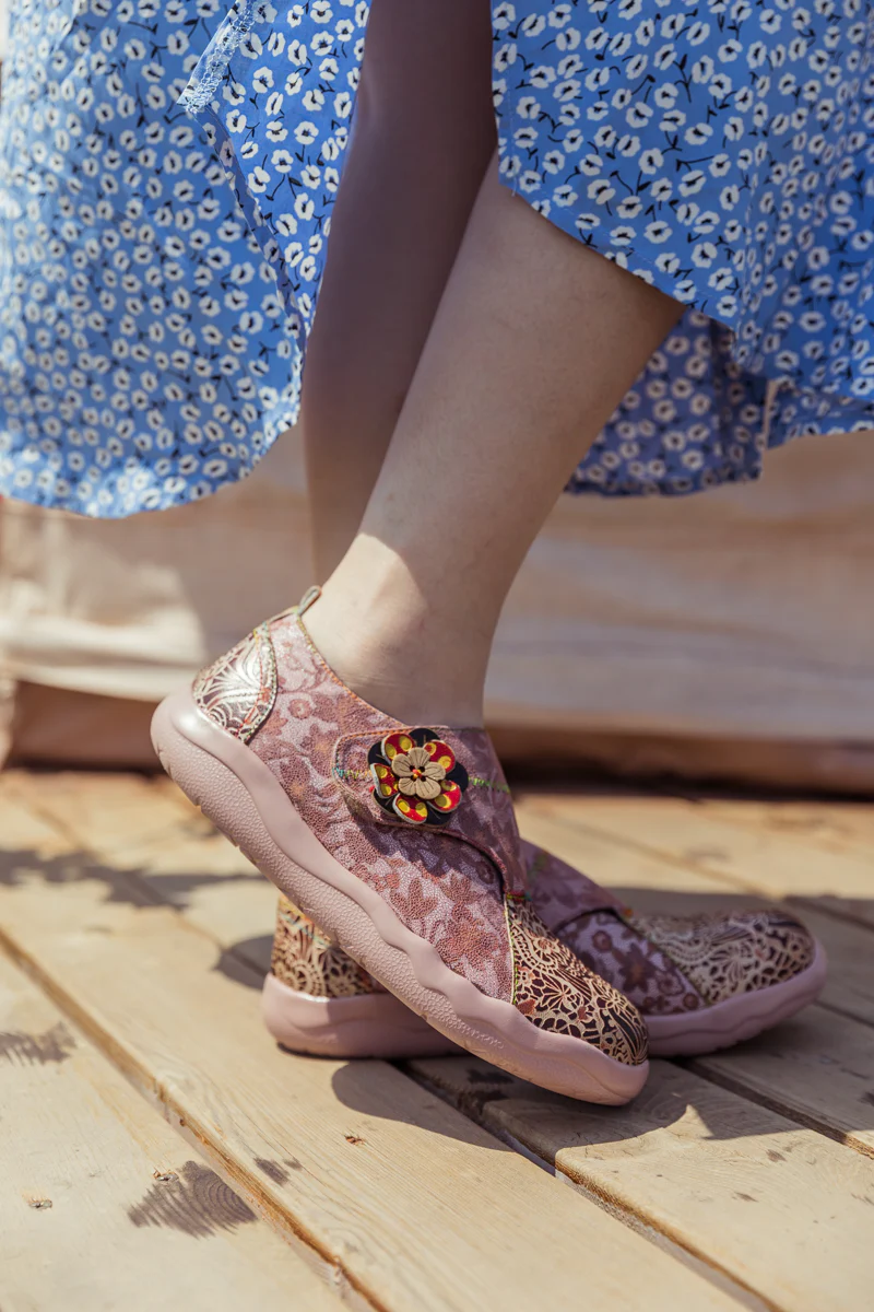 SOFFIA | BEIGE FLORAL LEATHER WRAP-TOP SNEAKER - Image 2