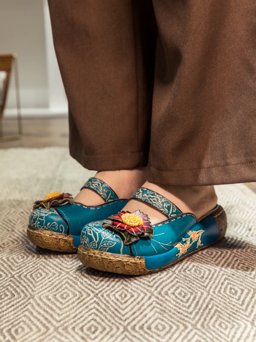 SOFFIA | Genuine Leather Cerulean Ribbed-Sole Clogs - Image 3