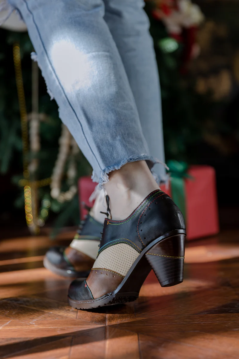 SOFFIA | COLOR BLOCK BLOCK HEEL LEATHER OXFORD - BLACK - Image 3