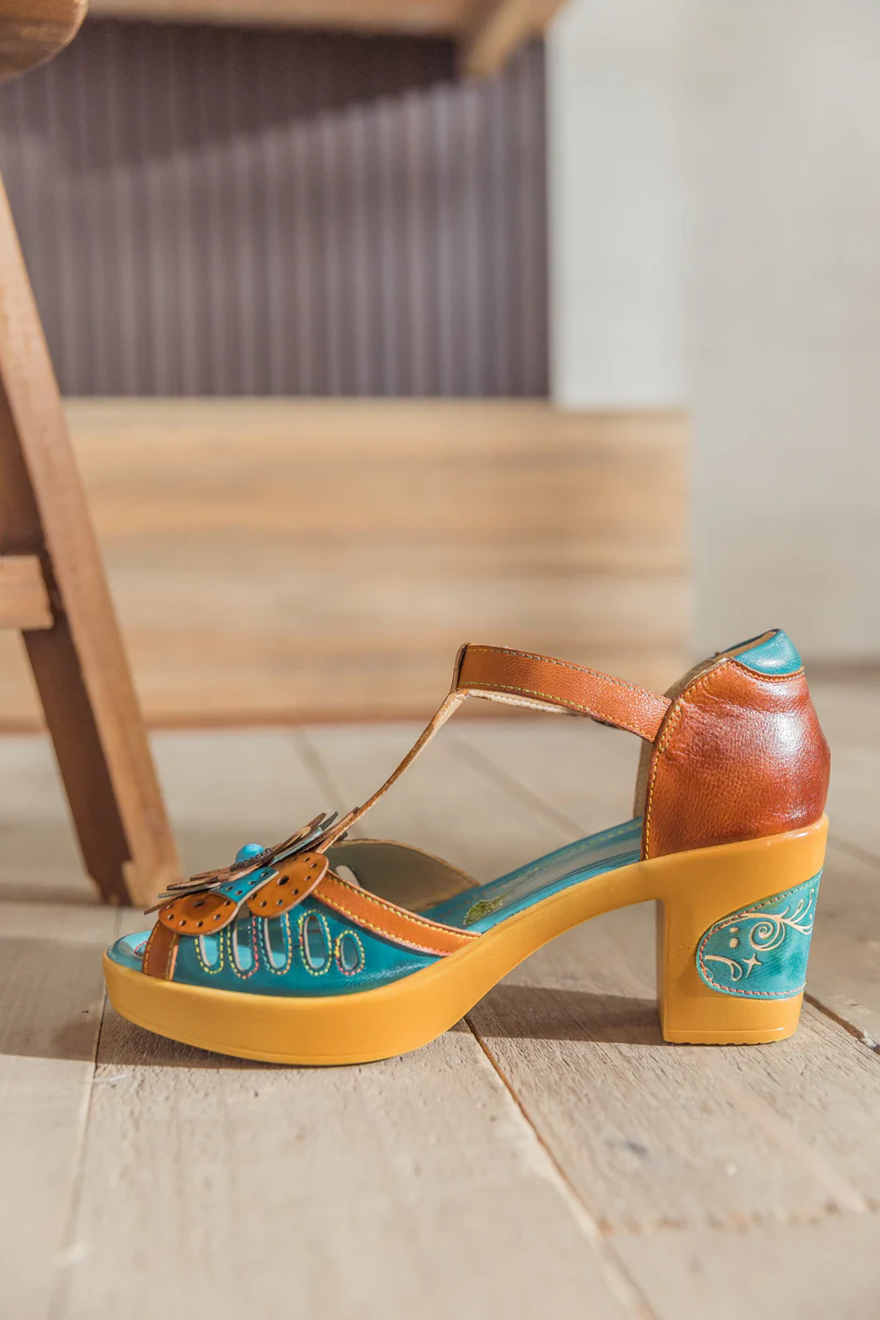 SOFFIA | DAISY APPLIQUE T STRAP LEATHER SANDAL - Image 10
