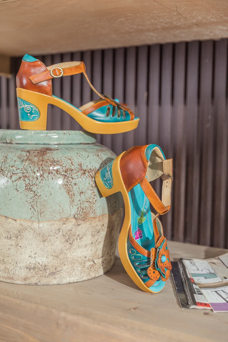 SOFFIA | DAISY APPLIQUE T STRAP LEATHER SANDAL - Image 7