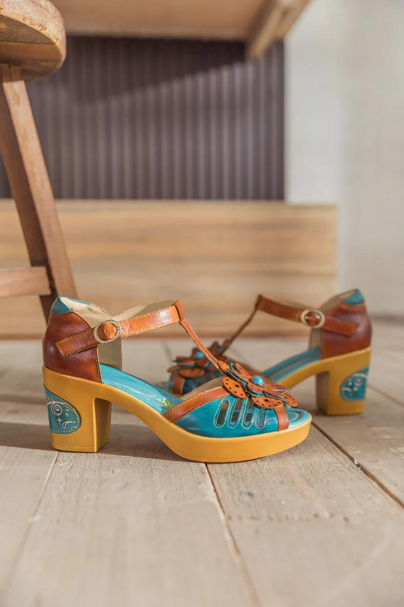 SOFFIA | DAISY APPLIQUE T STRAP LEATHER SANDAL - Image 8