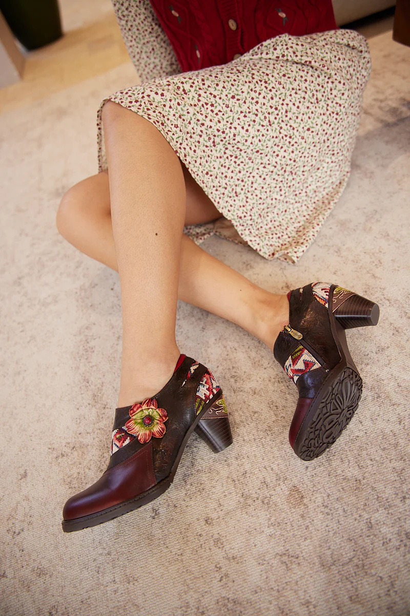 Soffia | Daisy Day Floral Embossed Leather Pump - Image 4