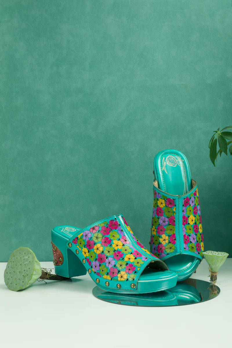 SOFFIA | DAISY EMBOSSED TURQUOISE LEATHER CLOG - Image 5