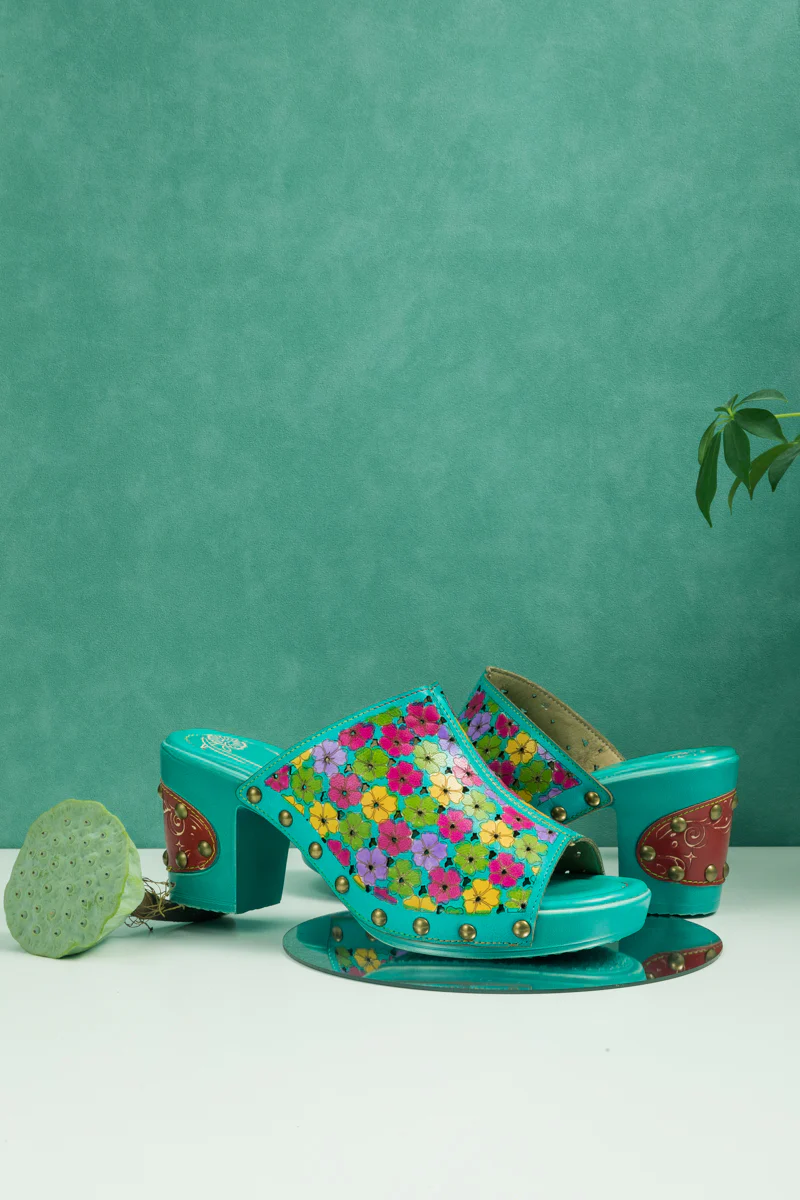 SOFFIA | DAISY EMBOSSED TURQUOISE LEATHER CLOG - Image 6